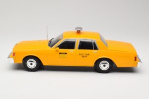 Chevrolet Caprice Gelb Taxi MCG 1:18 MCG18038 Metall – Bild 3 von 6