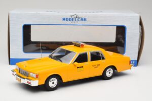 Chevrolet Caprice Gelb Taxi MCG 1:18 MCG18038 Metall – Bild 6 von 6