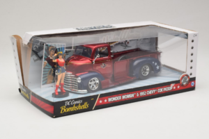 Chevrolet COE Pickup Wonder Woman With Figure Metals Diecast 1:24 30453 Metall – Bild 2 von 3