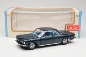 Chevrolet Corvair Dunkelblau Sun Star 1:18 1482 Metall – Bild 8 von 8