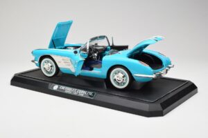 Chevrolet Corvette C1 Hard Top Blau Solido 1:12 1202-M1 Metall – Bild 5 von 8