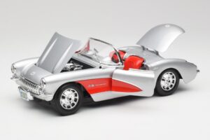 Chevrolet Corvette C1 Silber & Rot Bburago 1:18 3024-M1 Metall – Bild 2 von 8
