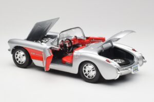 Chevrolet Corvette C1 Silber & Rot Bburago 1:18 3024-M1 Metall – Bild 5 von 8