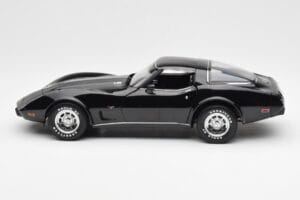 Chevrolet Corvette C3 Schwarz UT Models 1:18 21071 Metall – Bild 4 von 8