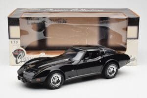 Chevrolet Corvette C3 Schwarz UT Models 1:18 21071 Metall – Bild 8 von 8