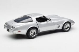 Chevrolet Corvette C3 Silber UT Models 1:18 21072 Metall – Bild 3 von 8