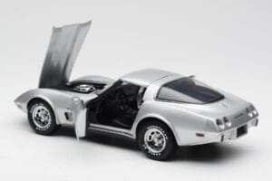 Chevrolet Corvette C3 Silber UT Models 1:18 21072 Metall – Bild 5 von 8