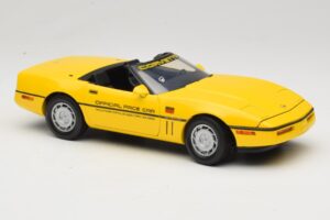Chevrolet Corvette C4 Indianapolis 500 Pace Car Gelb Greenlight 1:18 11801-06 Metall – Bild 6 von 8