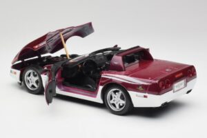 Chevrolet Corvette C4 Indy 500 Pace Car Maisto 1:18 56011 Metall – Bild 5 von 8