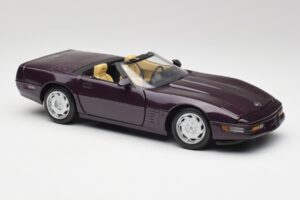 Chevrolet Corvette C4 LT4 Cabriolet Lila Metallic Maisto 1:18 50277 Metall – Bild 6 von 8