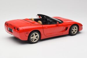 Chevrolet Corvette C5 Cabriolet Rot UT Models 1:18 21006 Metall – Bild 3 von 8