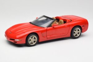 Chevrolet Corvette C5 Cabriolet Rot UT Models 1:18 21006 Metall
