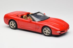 Chevrolet Corvette C5 Cabriolet Rot UT Models 1:18 21006 Metall – Bild 6 von 8