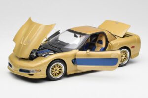 Chevrolet Corvette C5 Guldstrand Signature Edition Gold Maisto 1:18 31657 Metall – Bild 2 von 8