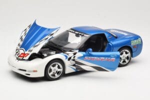 Chevrolet Corvette C5 Pace Car Rolex 24 at Daytona 1999 UT Models 1:18 39944 Metall – Bild 2 von 8