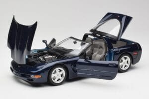 Chevrolet Corvette C5 Nassau Blau Bburago 1:18 30166 Metall – Bild 2 von 8