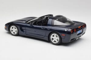Chevrolet Corvette C5 Nassau Blau Bburago 1:18 30166 Metall – Bild 7 von 8