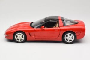 Chevrolet Corvette C5 Targa Rot UT Models 1:18 21001 Metall – Bild 4 von 8