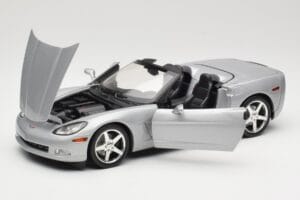 Chevrolet Corvette C6 Cabriolet Silber Hot Wheels 1:18 B6052 Metall – Bild 2 von 8