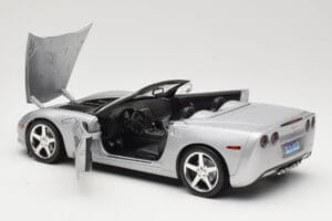 Chevrolet Corvette C6 Cabriolet Silber Hot Wheels 1:18 B6052 Metall – Bild 5 von 8