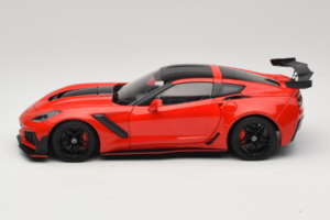 Chevrolet Corvette C7 ZR1 Torch Red IXO 1:18 18RDC243-FO Metall – Bild 4 von 8