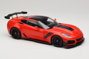 Chevrolet Corvette C7 ZR1 Torch Red IXO 1:18 18RDC243-FO Metall – Bild 6 von 8