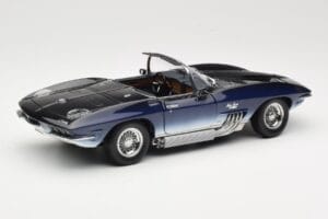 Chevrolet Corvette Mako Shark Dunkelblau UT Models 1:18 21061 Metall – Bild 3 von 8