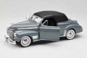 Chevrolet Deluxe Cabriolet Mit Softtop Grau Eagles Race 1:18 7497276 Metall – Bild 2 von 8