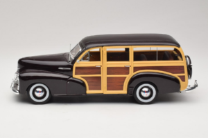 Chevrolet Fleetmaster Woody Schwarz Maisto 1:18 56043 Metall – Bild 4 von 8