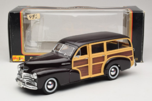 Chevrolet Fleetmaster Woody Schwarz Maisto 1:18 56043 Metall – Bild 8 von 8