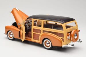 Chevrolet Fleetmaster Woody Gold Maisto 1:18 56042 Metall – Bild 5 von 8