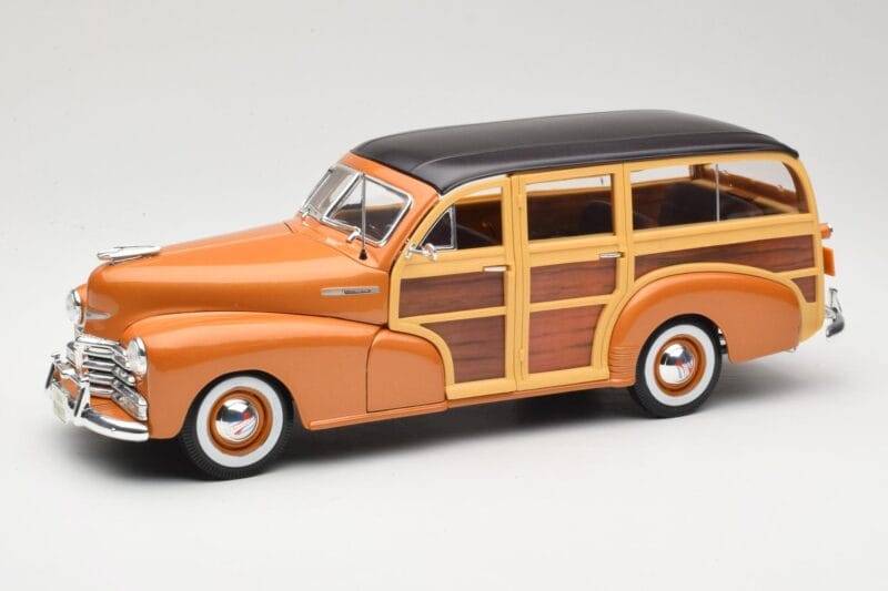 Chevrolet Fleetmaster Woody Gold Maisto 1:18 56042 Metall