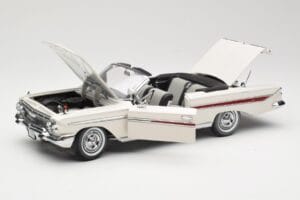 Chevrolet Impala Cabriolet Weiss Sun Star 1:18 3405 Metall – Bild 2 von 8