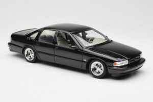 Chevrolet Impala SS Schwarz AUTOart 1:18 71091 Metall – Bild 6 von 8