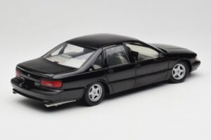 Chevrolet Impala SS Schwarz UT Models 1:18 21031 Metall – Bild 3 von 8