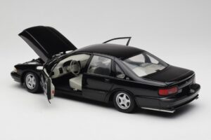 Chevrolet Impala SS Schwarz UT Models 1:18 21031 Metall – Bild 5 von 8