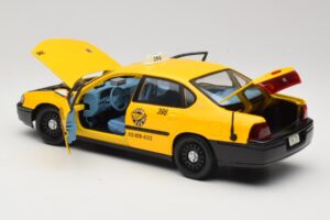 Chevrolet Impala Taxi Maisto 1:18 36617 Metall – Bild 5 von 8