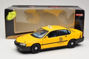Chevrolet Impala Taxi Maisto 1:18 36617 Metall – Bild 8 von 8