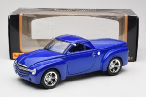 Chevrolet SSR Concept Blau Maisto 1:18 531612 Metall – Bild 8 von 8