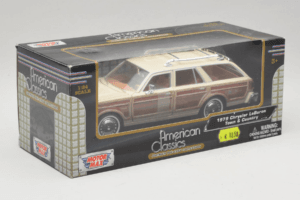 Chrysler LeBaron Town & Country Beige Motormax 1:24 MM7331BG Metall – Bild 2 von 3