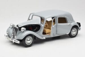 Citroen 15CV 6 Cyl Grau Maisto 1:18 50313 Metall – Bild 2 von 8