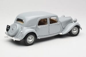 Citroen 15CV 6 Cyl Grau Maisto 1:18 50313 Metall – Bild 3 von 8