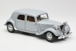 Citroen 15CV 6 Cyl Grau Maisto 1:18 50313 Metall – Bild 6 von 8