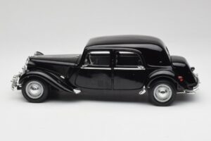 Citroen 15CV 6 Cyl Schwarz Maisto 1:18 31821 Metall – Bild 4 von 8