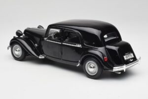 Citroen 15CV 6 Cyl Schwarz Maisto 1:18 31821 Metall – Bild 7 von 8