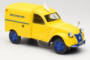Citroen 2CV Fourgonnette Michelin Bibendum Norev 1:18 181502 Metall – Bild 4 von 6