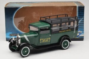 Citroen C4 F Palace Hotel Grün Solido 1:18 118303-00 Metall – Bild 6 von 6