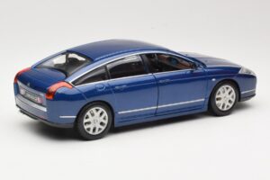 Citroen C6 Blau Bburago 1:18 18-12073 Metall – Bild 3 von 8