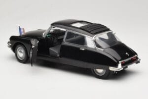 Citroen DS Presidentielle Grau Solido 1:18 8035 Metall – Bild 5 von 8