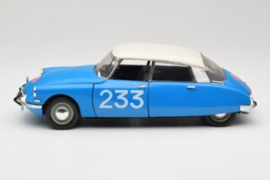Citroen DS #233 Rally Blau Solido 1:18 8034 Metall – Bild 4 von 8